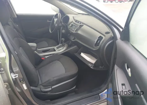 2015 Kia Sportage Lx z USA, uszkodzony, nr VIN KNDPB3AC2F7787634